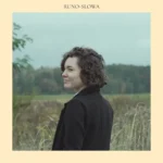 Kasia Kokoryn w pełnym odwagi singlu Czas mi wybaczy